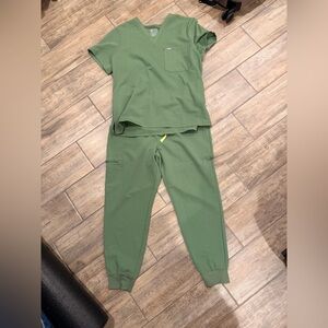Figs Olive Green Scrub Top